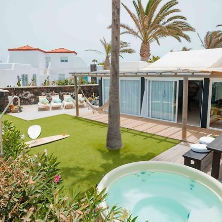 Villa Maluhia Frente Al Mar Y Jacuzzi Corralejo Luaran gambar
