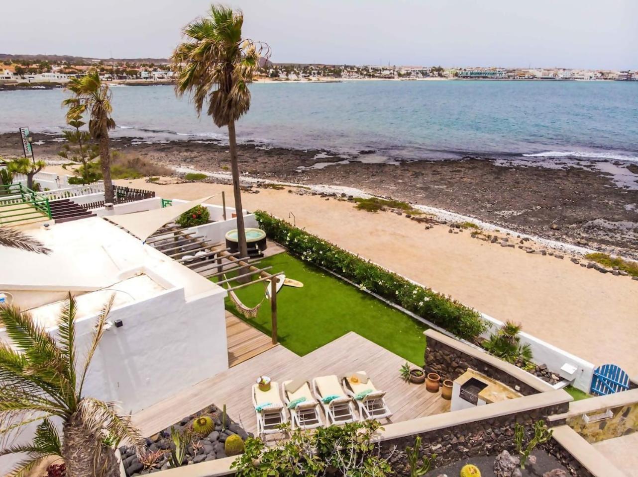 Villa Maluhia Frente Al Mar Y Jacuzzi Corralejo Luaran gambar